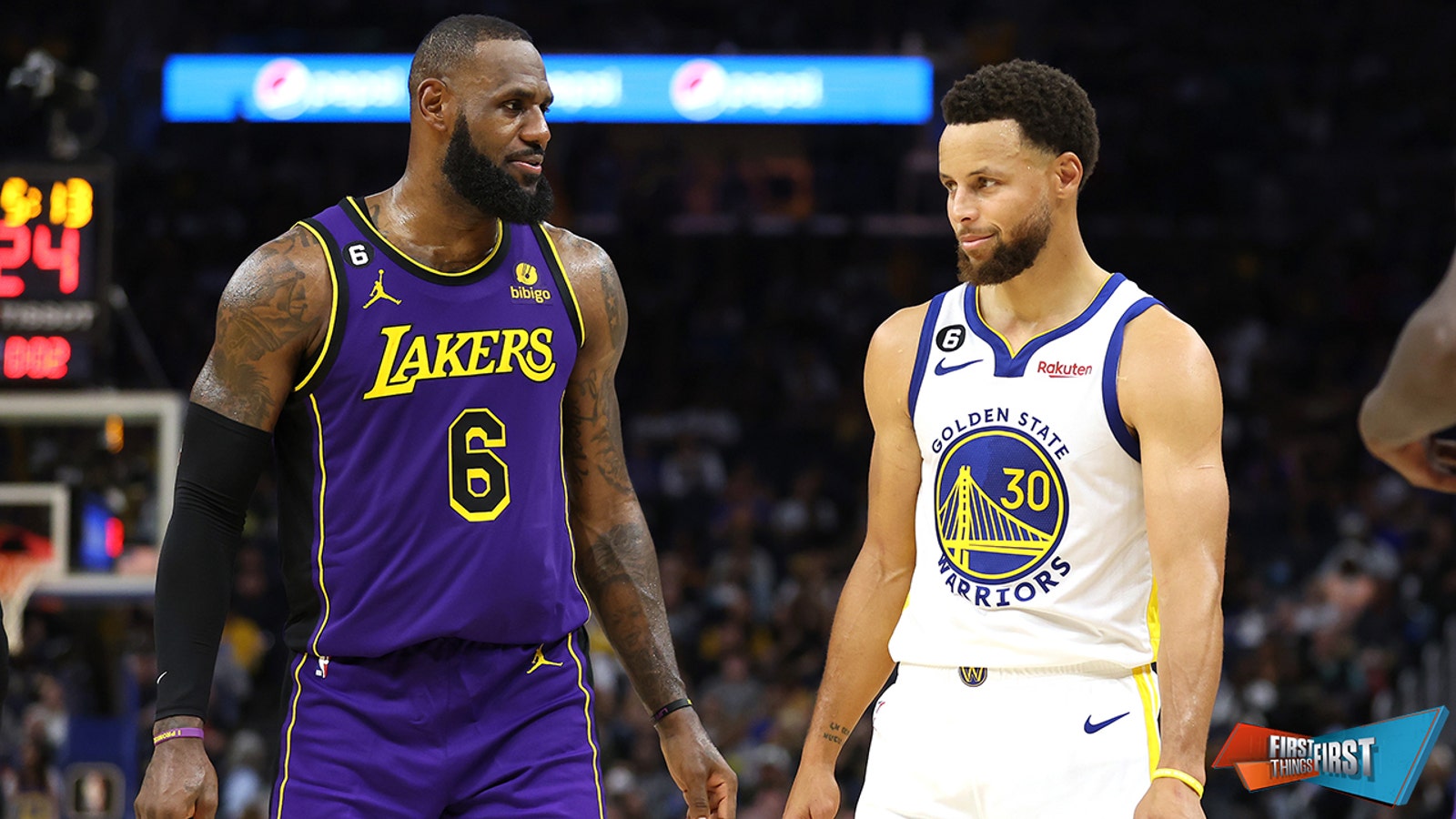 Steve Curry vence a LeBron James en la última pirámide de Nick