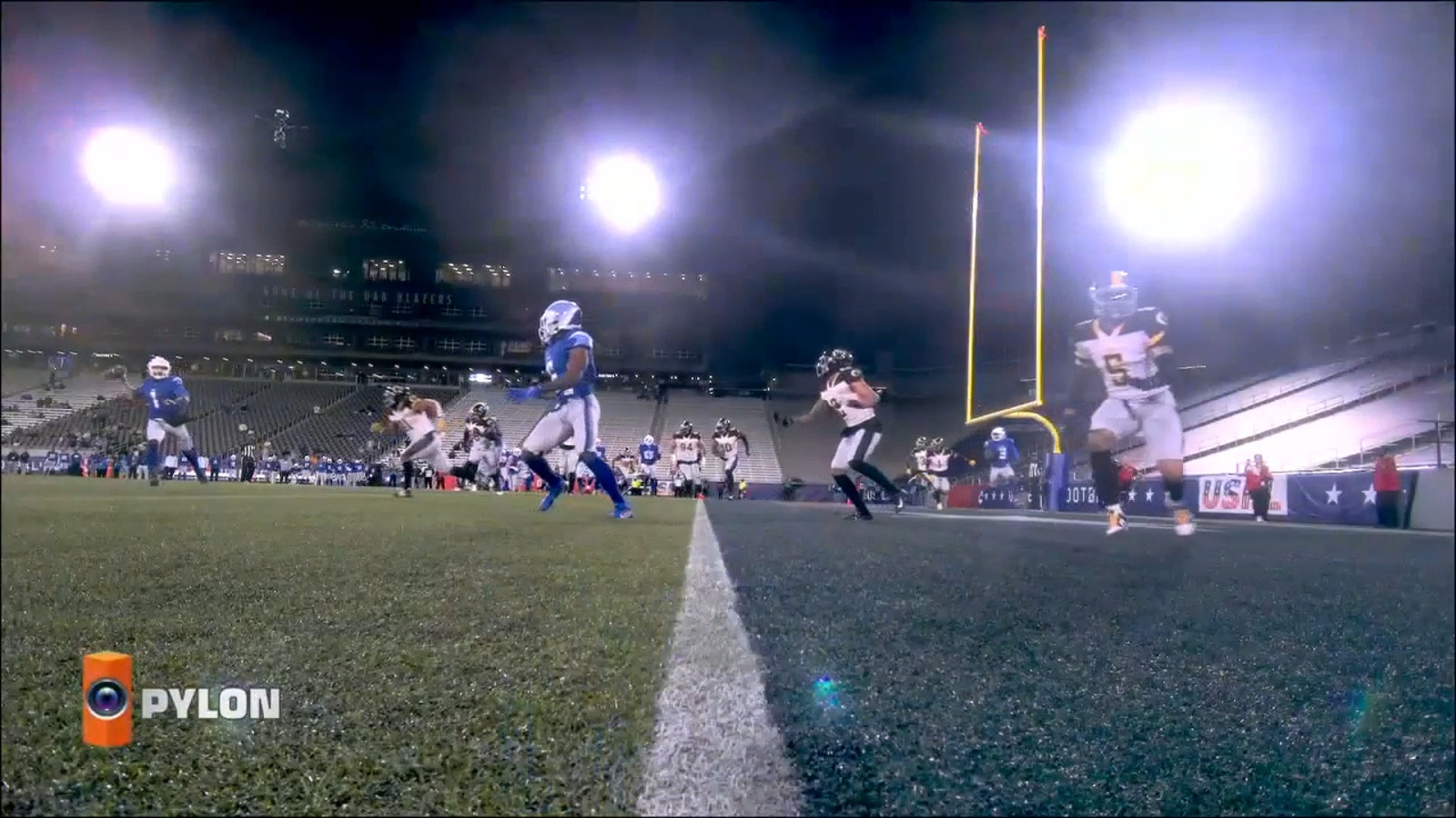 Breakers' McLeod Bethel-Thompson connects with Anthony Jones for two-yard TD to take final lead against Maulers