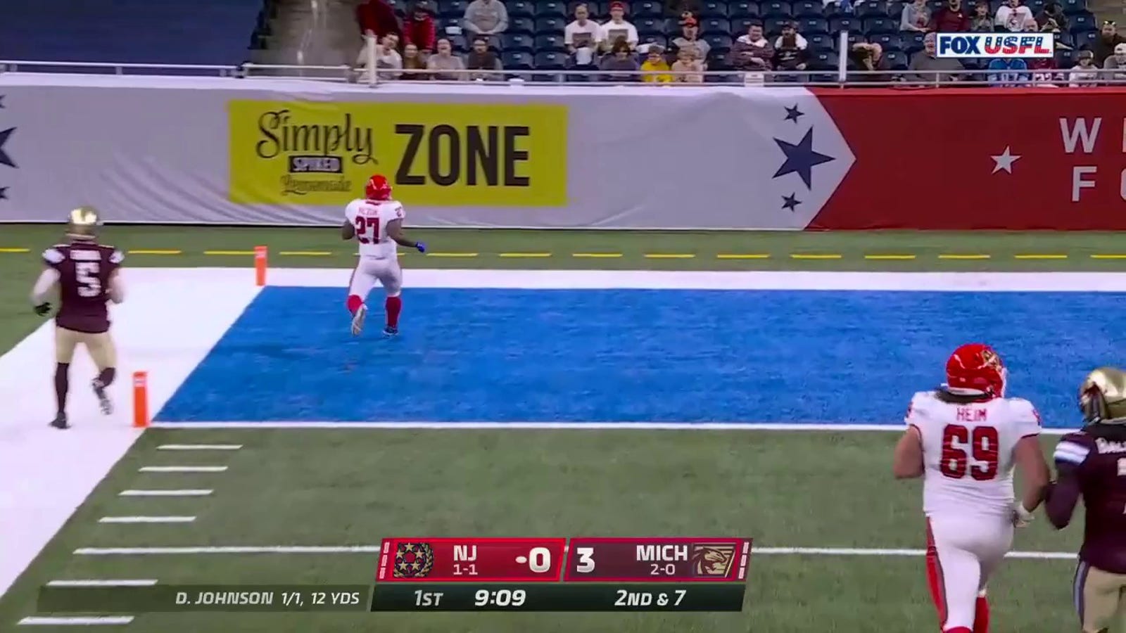 De'Andre Johnson finds Darius Victor for a 51-yard touchdown
