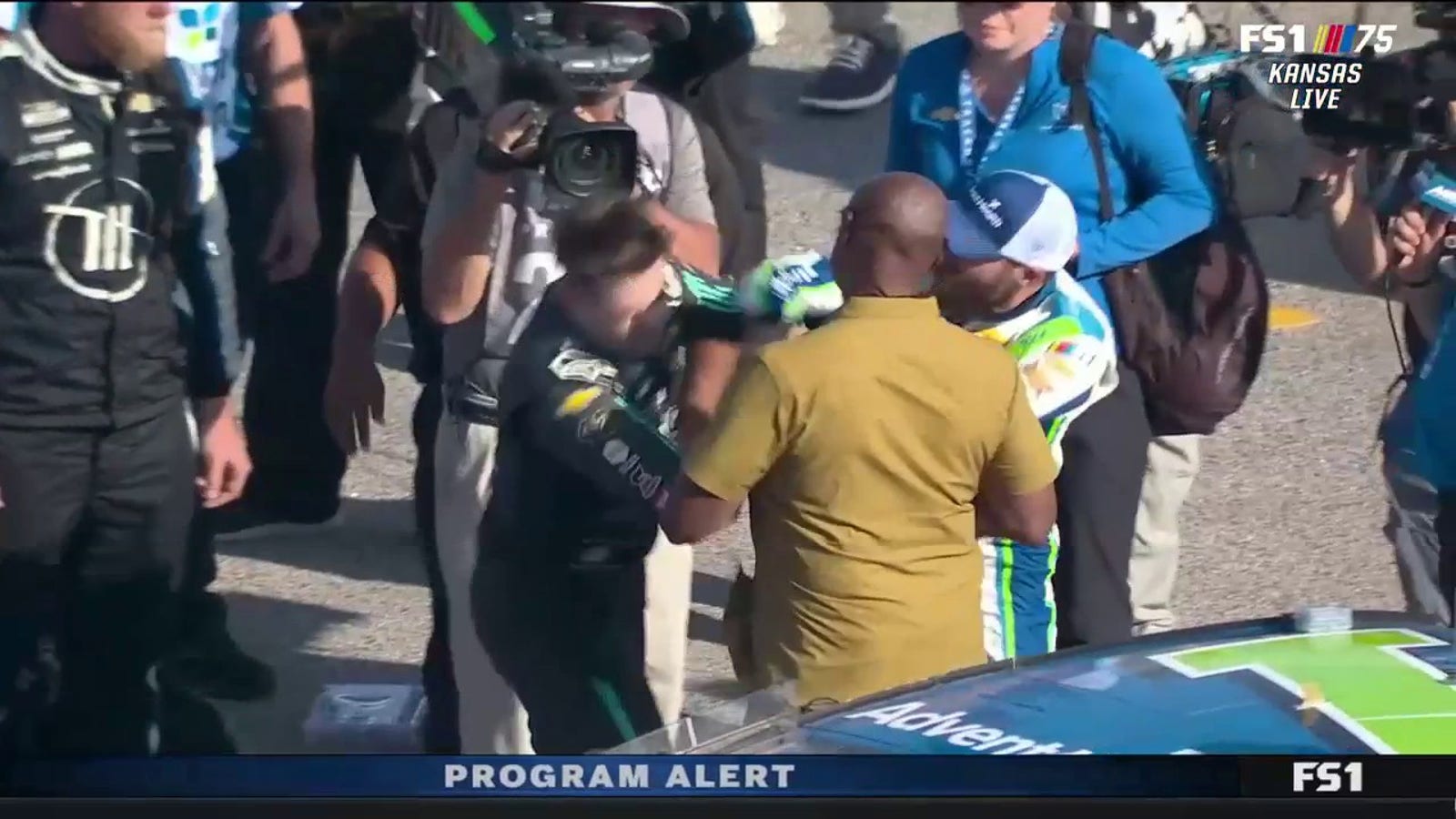 Cops de puny llançats entre Noah Gragson i Ross Chastain