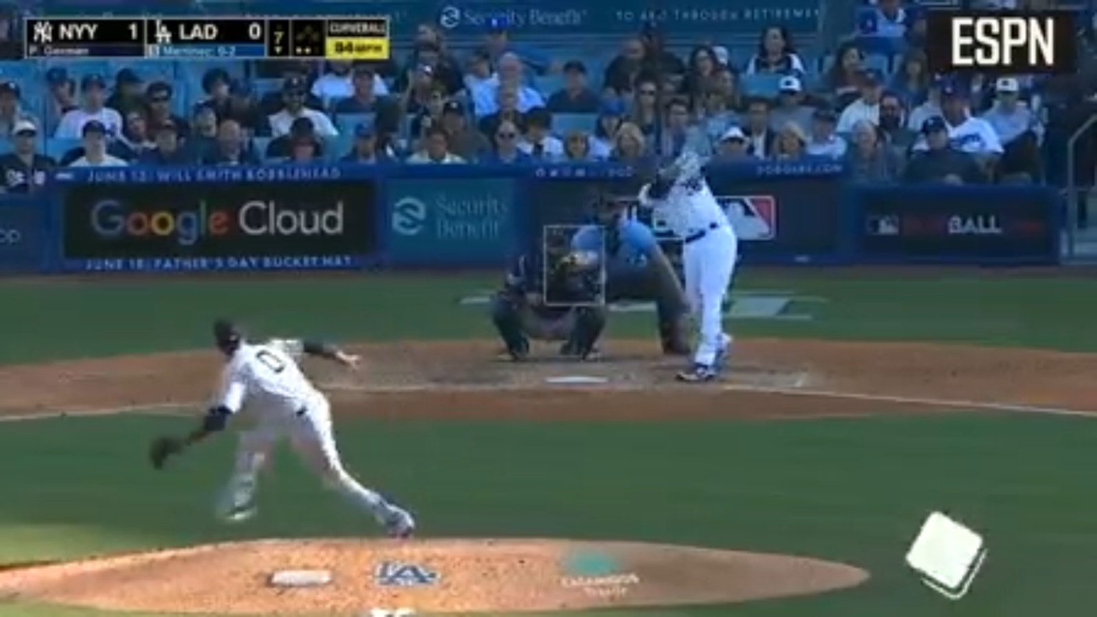 Dodgers' J.D. Martinez cranks game-tying solo homer against the Yankees