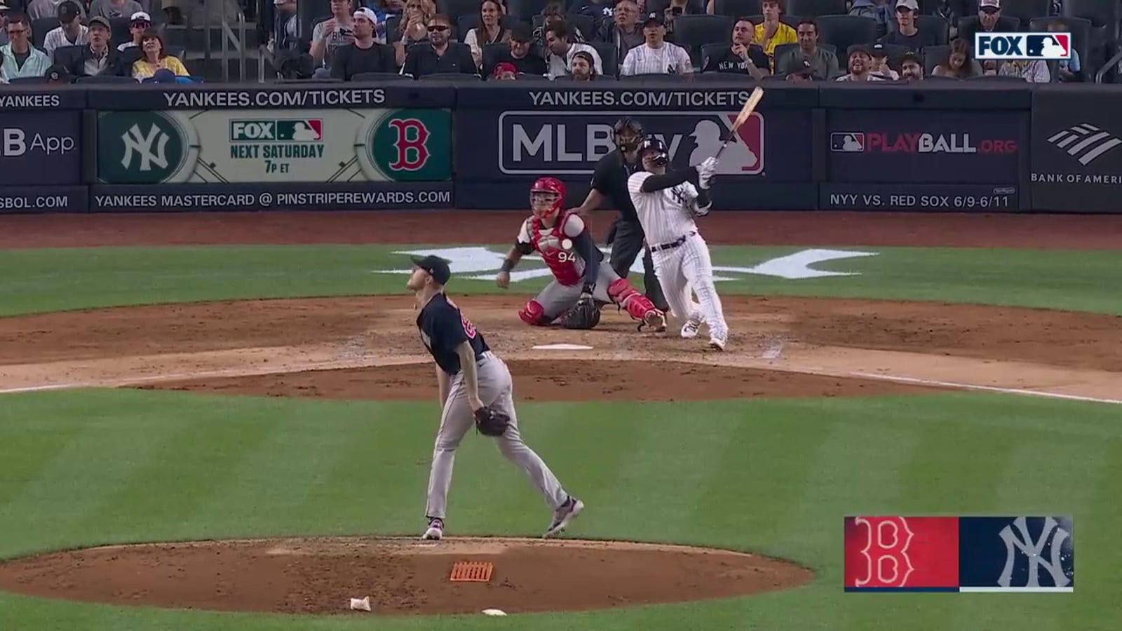 Jiliber Torres golpea a un bateador solitario cuando los Yankees batean primero contra los Medias Rojas