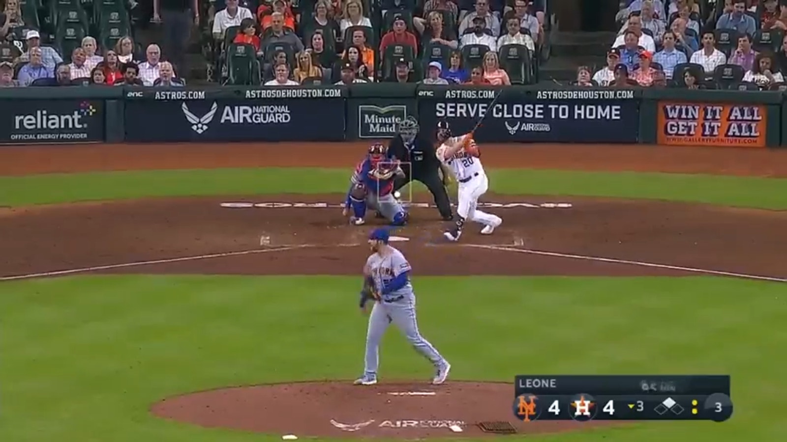 Chas McCormick goes DEEP as Astros grab lead over Mets