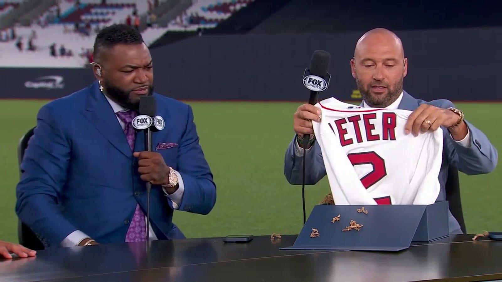 David Ortiz gives Derek Jeter a Red Sox jersey on his birthday
