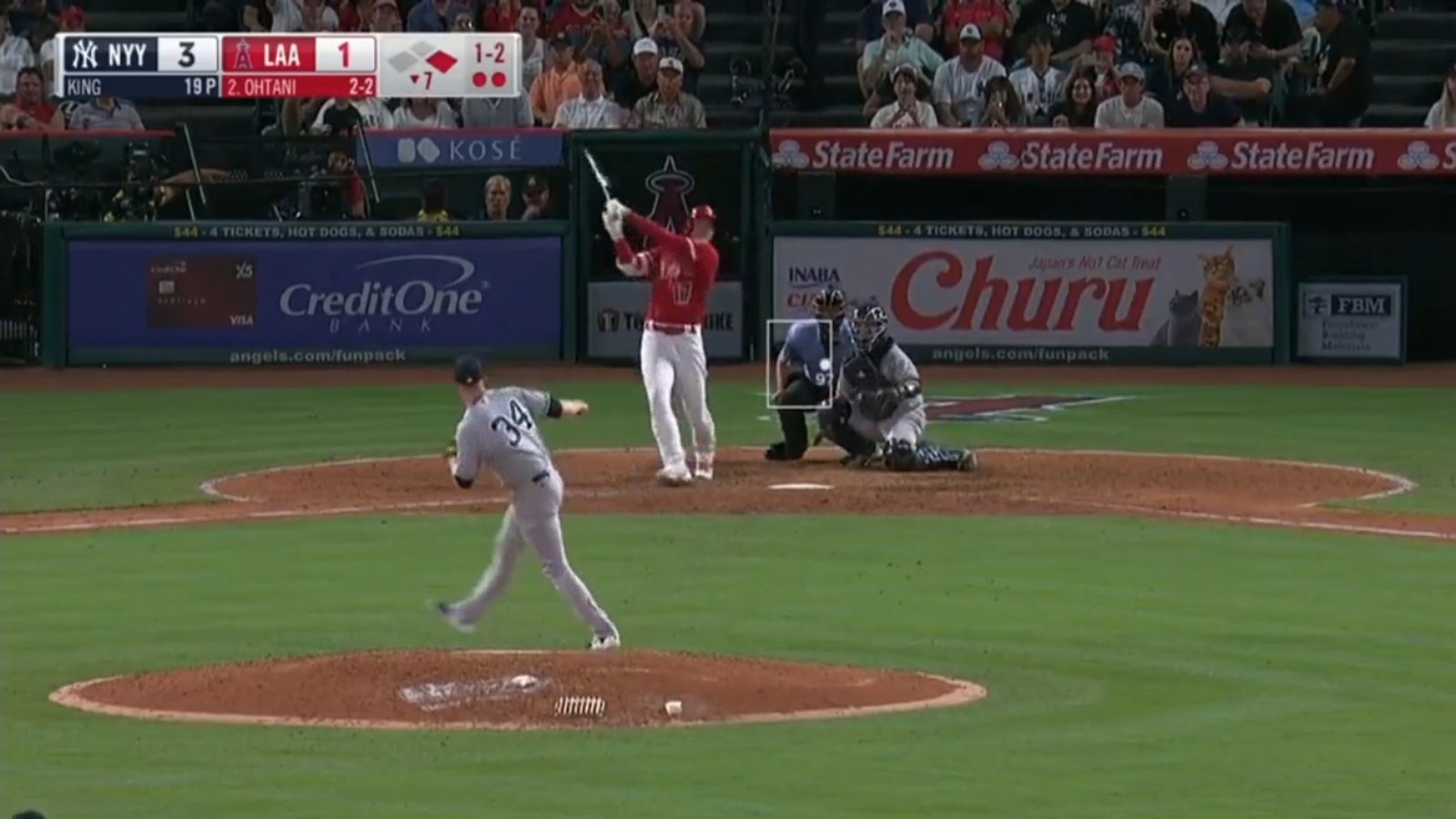 Angels' Shohei Ohtani LAUNCHES a two-run MOONSHOT to tie the game against the Yankees