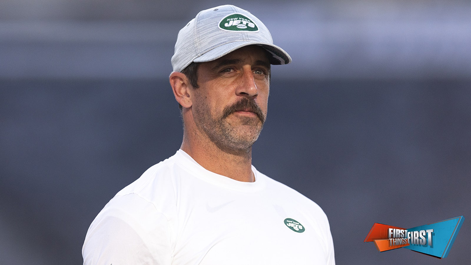Aaron Rodgers challenges Jets O-Line: "There's jobs up for grabs"