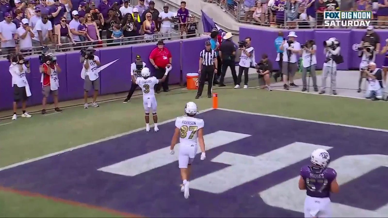 Shedeur Sanders finds Dylan Edwards on a 4-yard TD