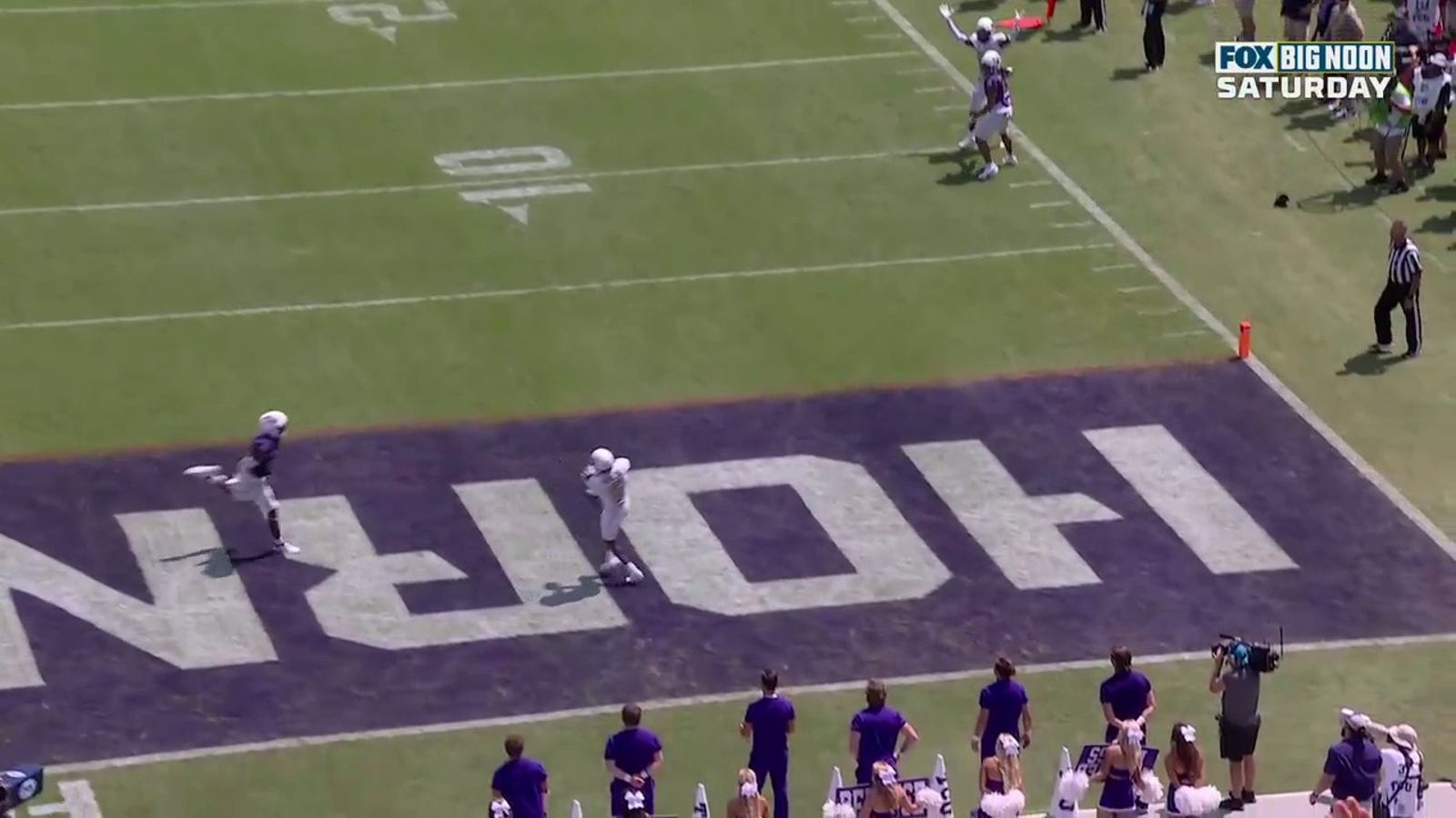 Shedeur Sanders connects with Jimmy Horn Jr. on a 26-yard TD