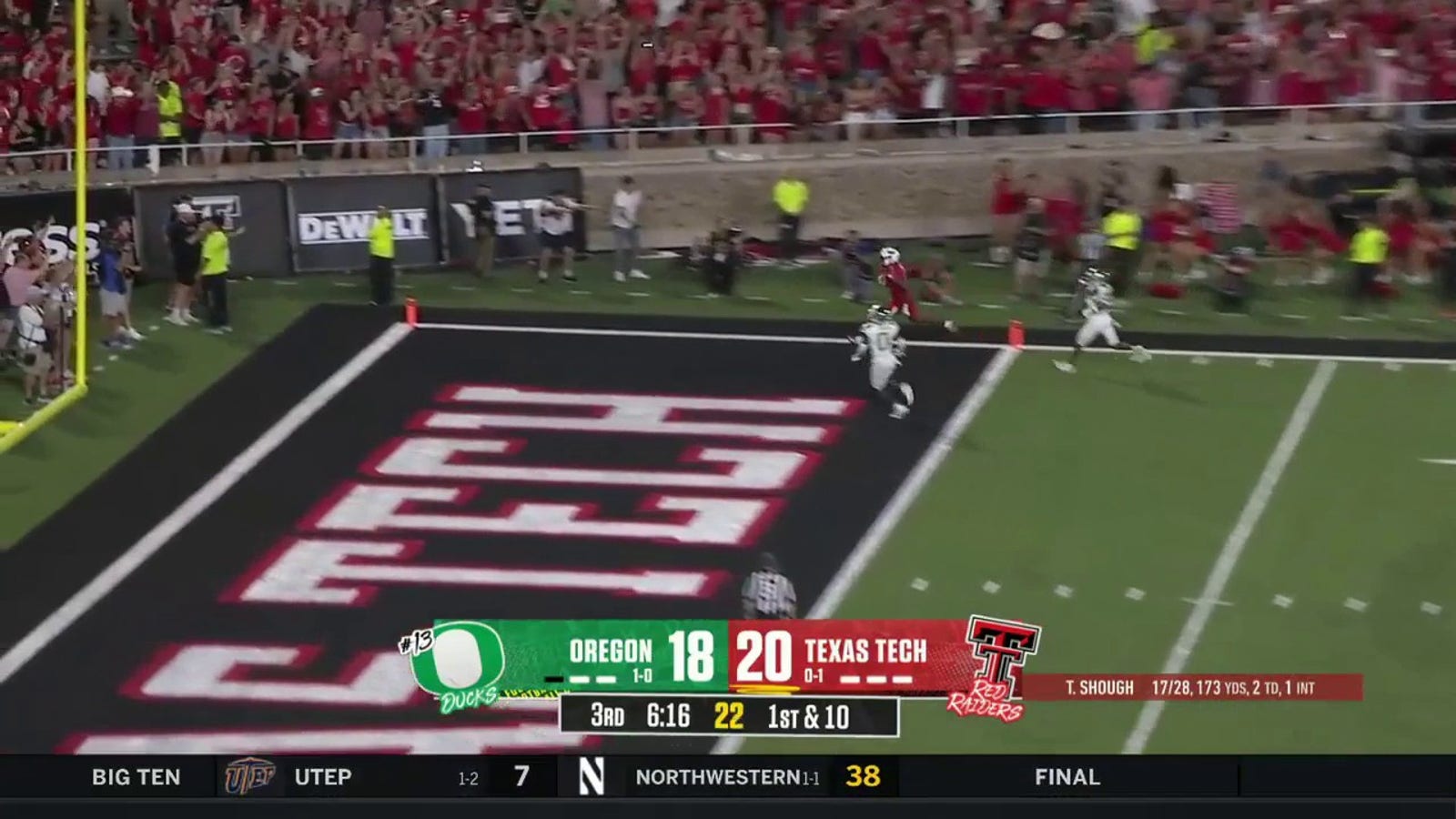 Tyler Shough finds Jerand Bradley for a 34-yard touchdown to extend Texas Tech's lead over Oregon