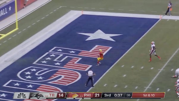 Matt Colburn II dashes up middle for second TD to give Stars largest lead of the game