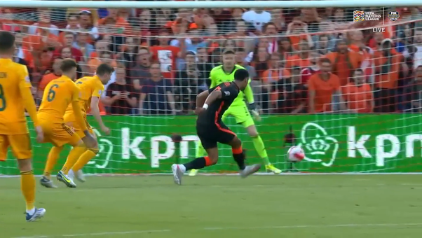 Netherlands score back-to-back goals to take a 2-0 lead over Wales