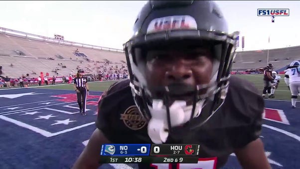 Donald Payne picks off Zach Smith to the house for a Gamblers' TD