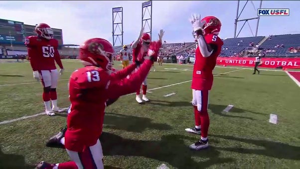 KaVontae Turpin takes the punt return 79 yards to the house to give the Generals the lead