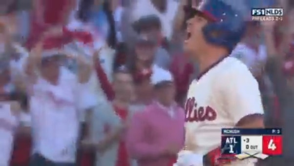 J.T. Realmuto hits an inside-the-park home run to give the Phillies the 4-1 lead