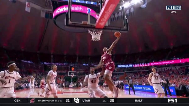 Trayce Jackson-Davis defies gravity with one-handed slam to increase Indiana's lead over Illinois