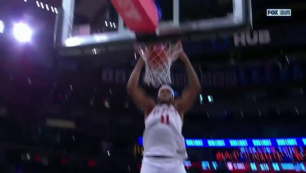 Joel Soriano puts in a MASSIVE two-handed slam extending St. John's lead against Providence