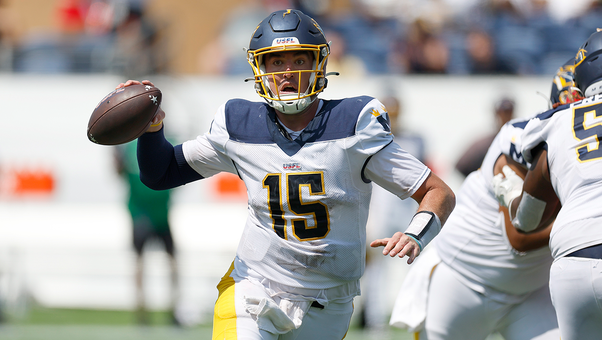 Showboats quarterback Cole Kelley had 200 total yards of offense in 25-16 victory over the Generals