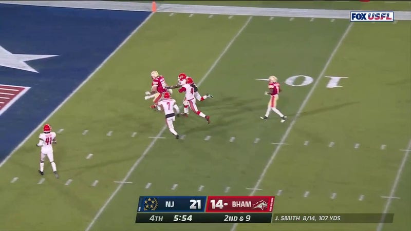 J'Mar Smith finds Cary Angeline for a Stallions TD to tie the game in fourth quarter vs. Generals