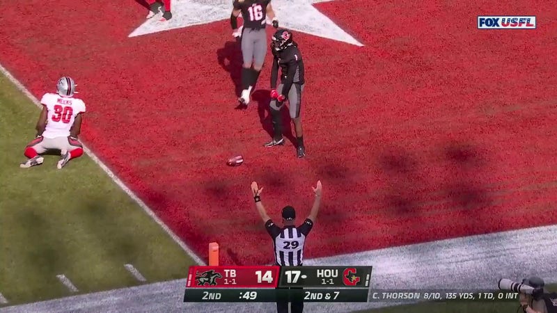 Gamblers' Thorson throws off back foot for a 16-yard TD