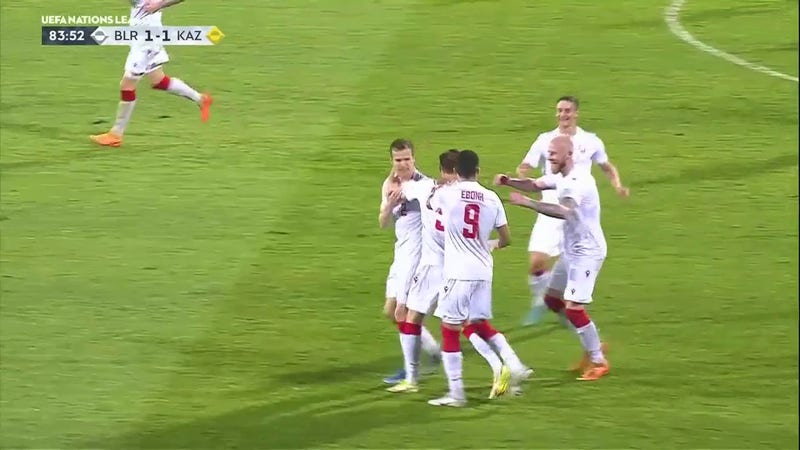 La tête puissante de Vladislav Malivic a aidé la Biélorussie à faire match nul 1-1 avec le Kazakhstan