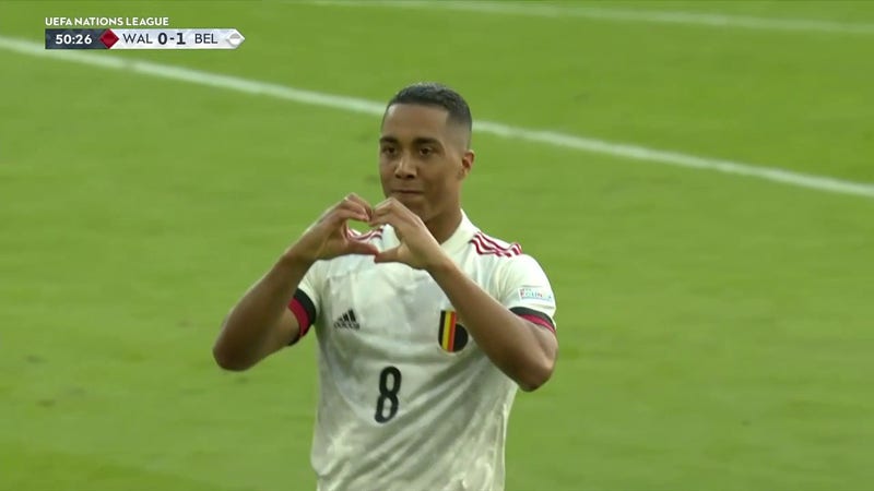 Yuri Tilmans strzelił wspaniałego gola, dając Belgii prowadzenie 1:0 przeciwko Walii.