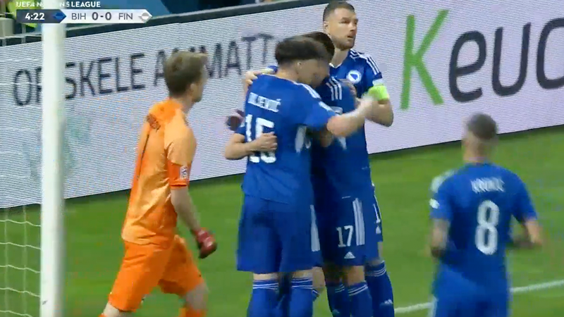 Bosnia a luat conducerea devreme după lovitura de pedeapsă a lui Miralem Pjanic în minutul cinci