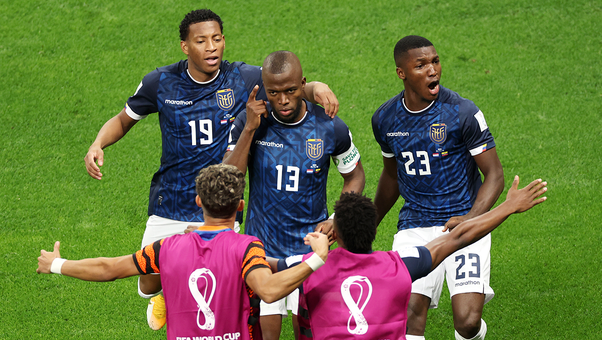 Ecuador's Enner Valencia scores goal vs. Netherlands in 49' | 2022 FIFA World Cup
