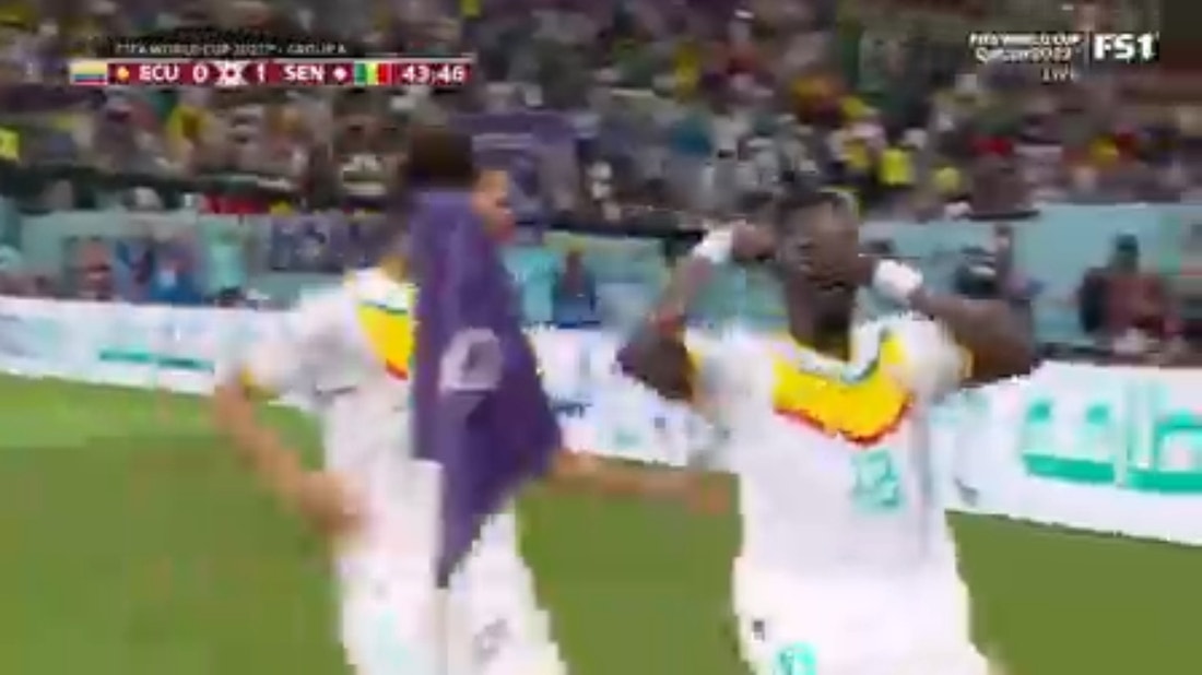 Senegal's Ismaila Sarr scores goal vs. Ecuador in 44' | 2022 FIFA World Cup