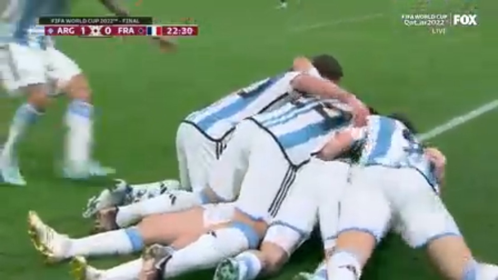 Argentina's Lionel Messi scores goal vs. France in 21'