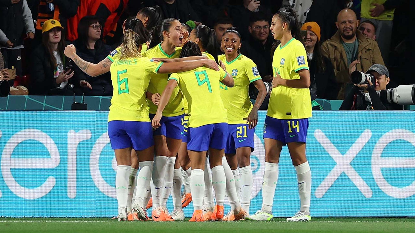 Brazil's Bia Zaneratto scores a goal vs. Panama