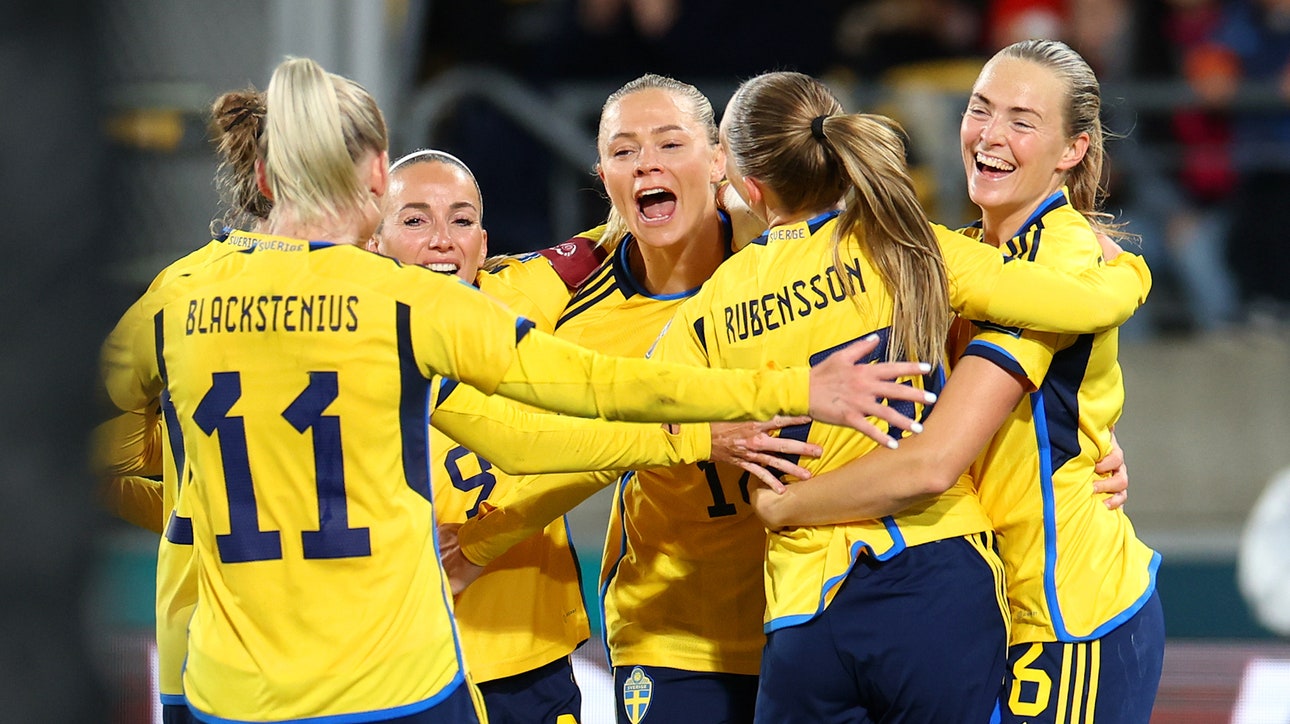 Sweden's Fridolina Rolfo scores goal vs. Italy in 44' | 2023 FIFA Women's World Cup