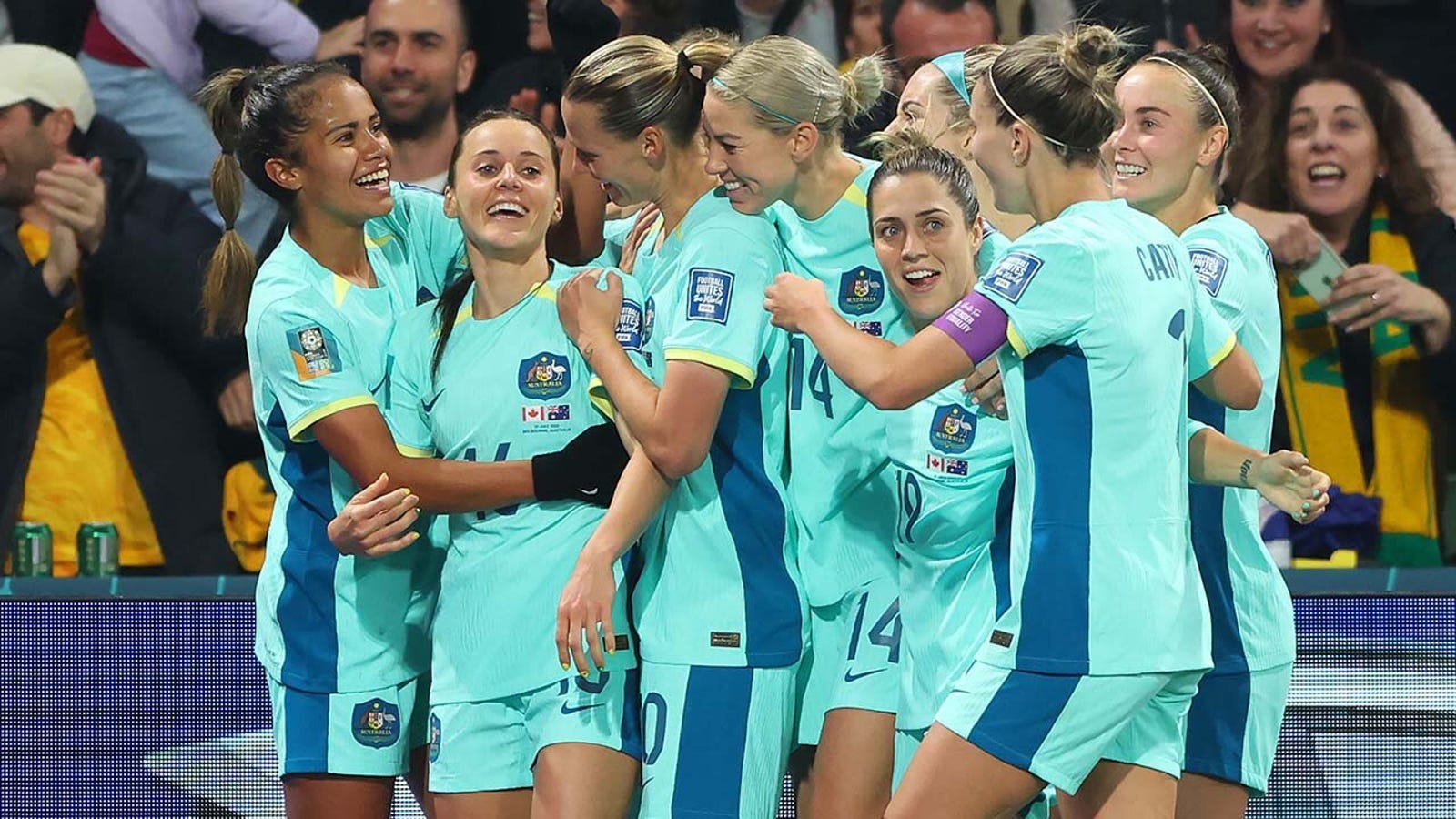 Australia's Hayley Raso scores goal vs. Canada in 39' | 2023 FIFA Women's World Cup