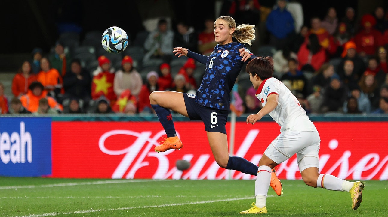 Netherlands' Jill Roord scores goal vs. Vietnam in 23' | 2023 FIFA Women's World Cup