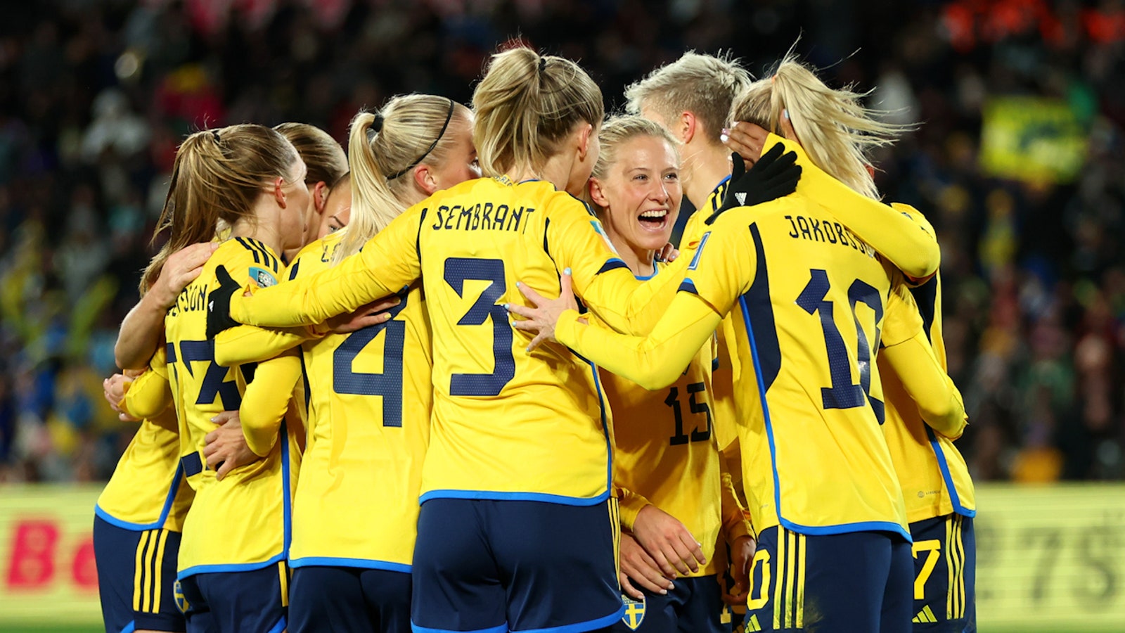 Sweden's Rebecka Blomqvist scores goal vs. Argentina in 66'