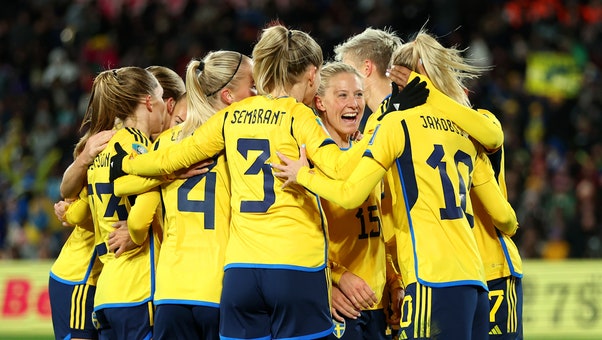 Sweden's Rebecka Blomqvist scores goal vs. Argentina in 66' | 2023 FIFA Women's World Cup
