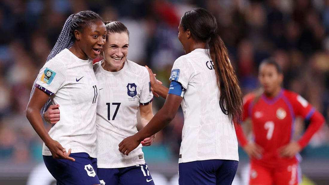 France's Lea Le Garrec scores goal vs. Panama in 45+5' | 2023 FIFA Women's World Cup