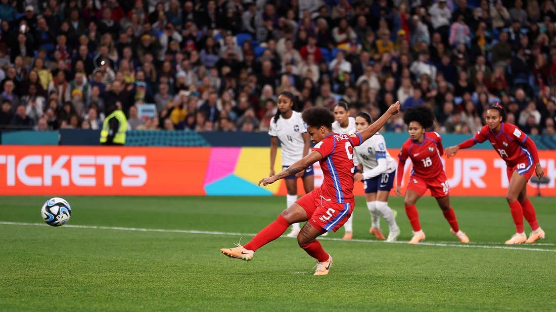 Panama's Yomira Pinzon scores goal vs. France in 64' | 2023 FIFA Women's World Cup
