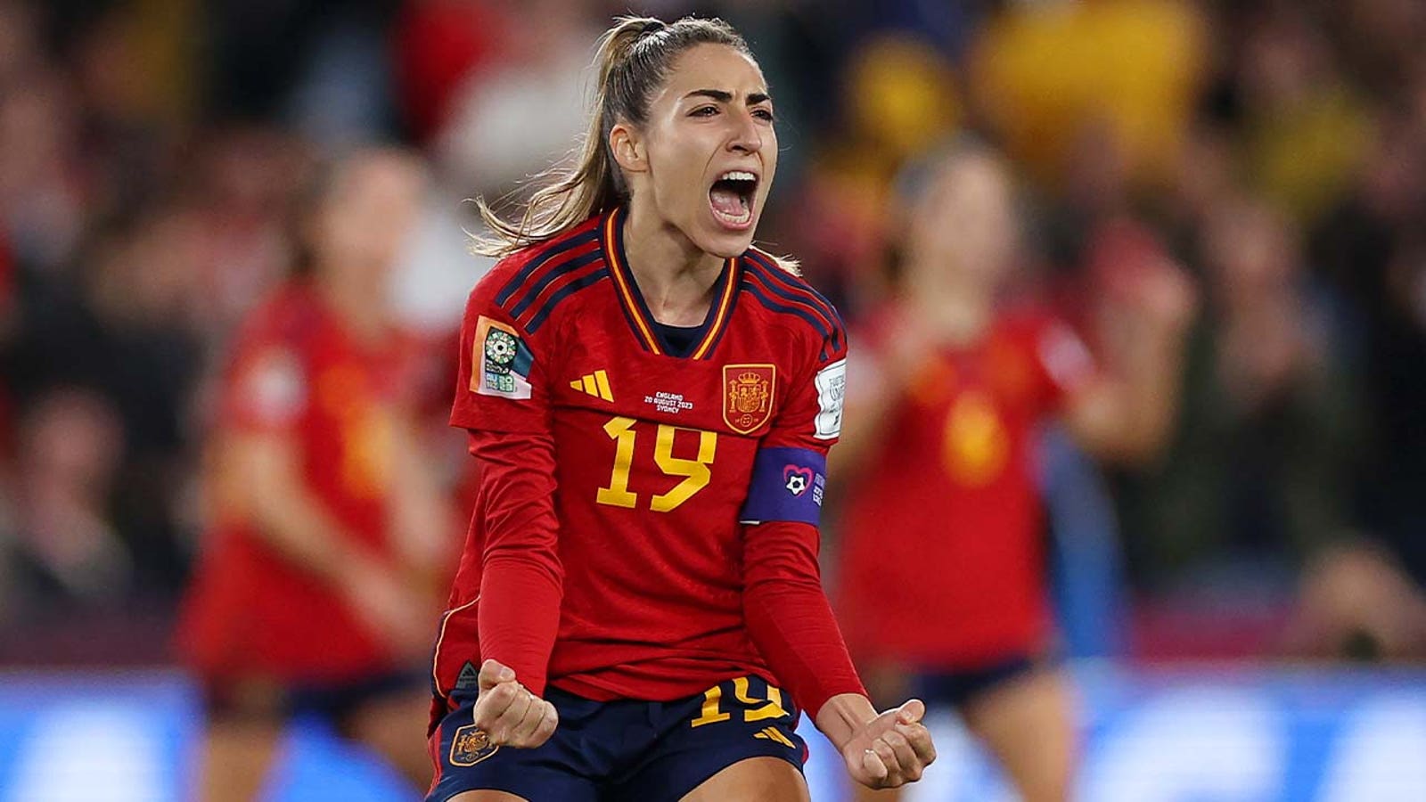Spain's Olga Carmona scores goal vs. England in 29'