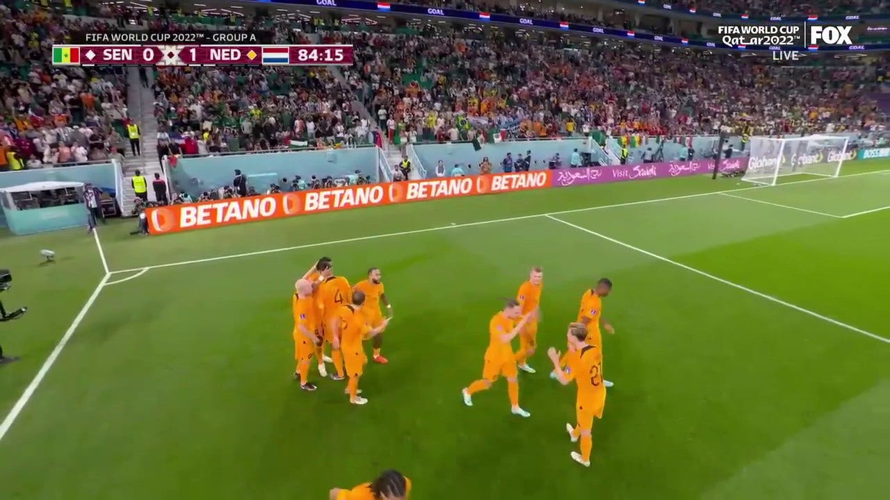 Netherlands's Cody Gakpo scores goal vs. Senegal in 84' | 2022 FIFA World Cup