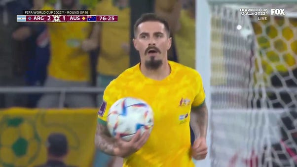 Australia's Craig Goodwin scores goal vs. Argentina in 77' | 2022 FIFA World Cup