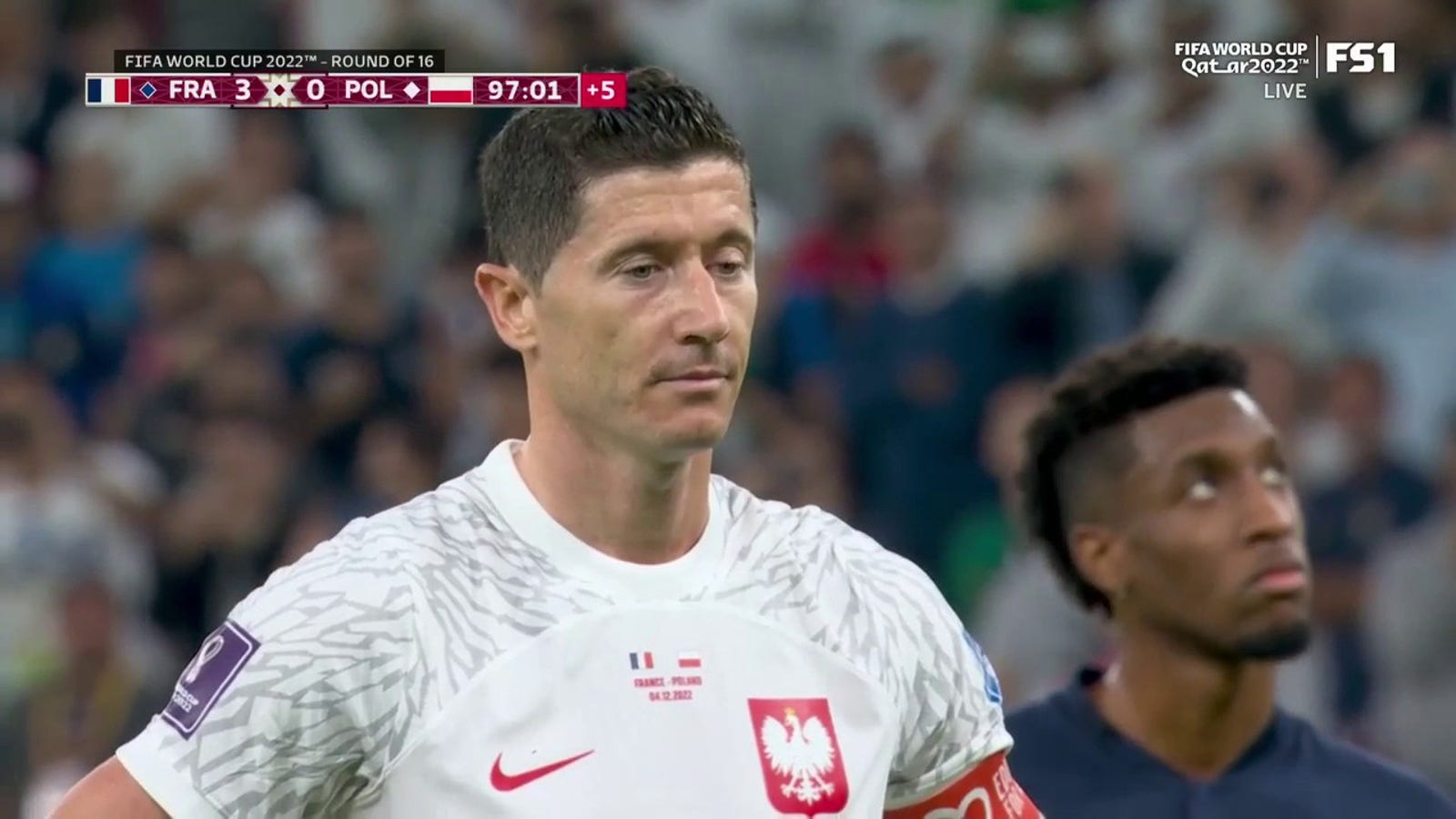 Poland's Robert Lewandowski scores goal vs. France in 90+5'