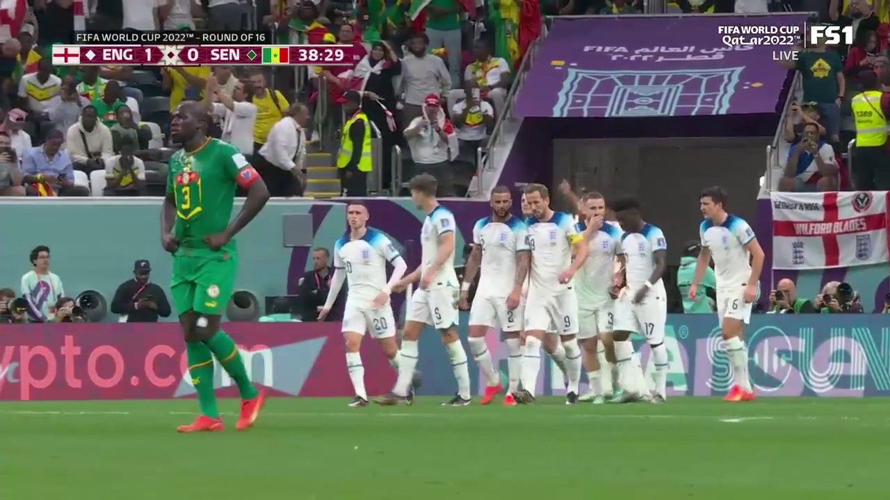 England's Jordan Henderson scores goal vs. Senegal in 38'