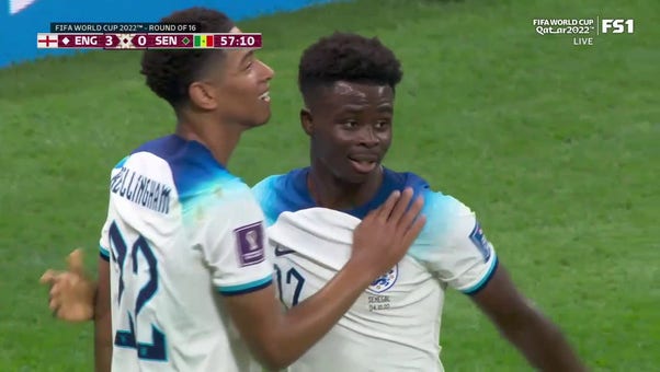 England's Bukayo Saka scores goal vs. Senegal in 57' | 2022 FIFA World Cup