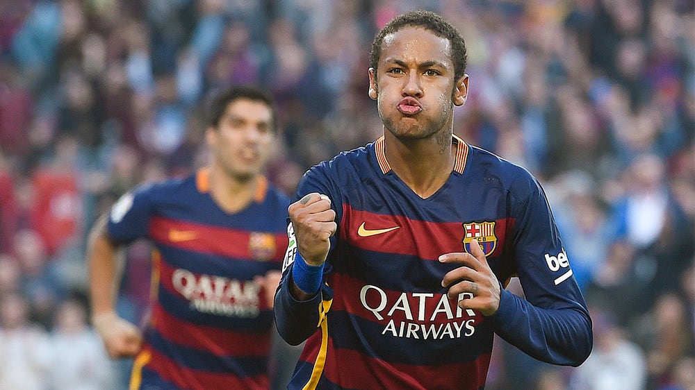 Neymar powers Barca to fourth straight win, down Villarreal