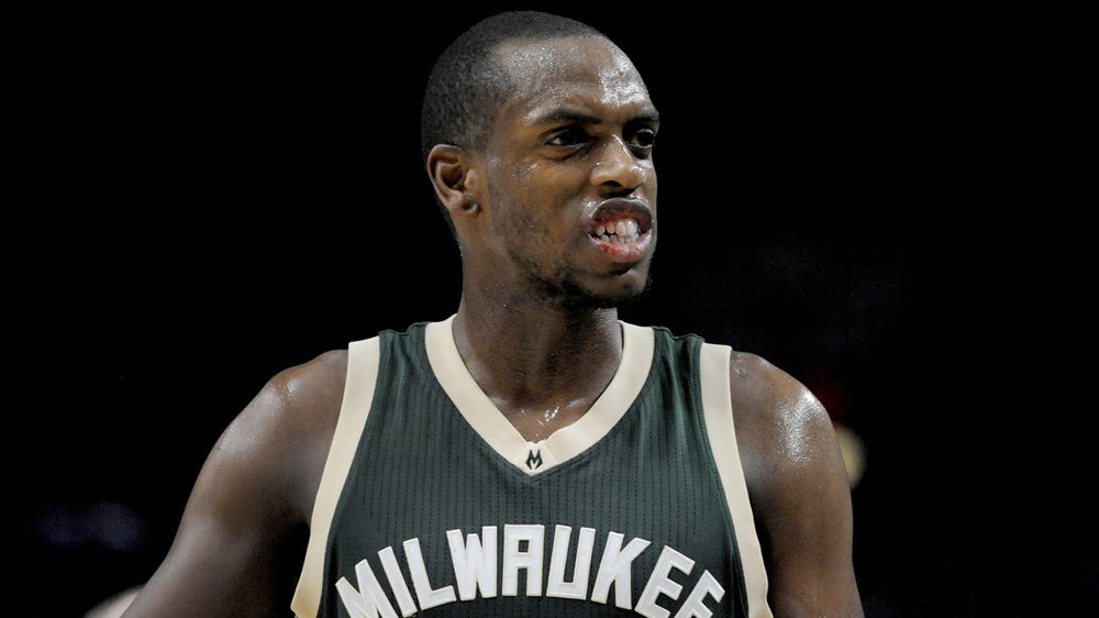 Bucks-Blazers Twi-lights: 'Klutch Khris' appears in the fourth quarter