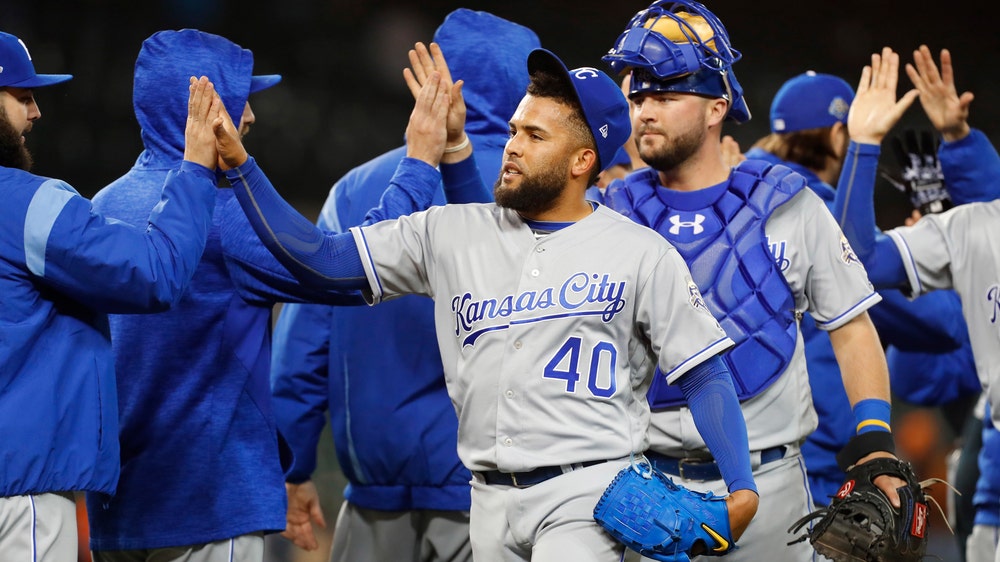 Royals rally in ninth to earn doubleheader split, end nine-game skid