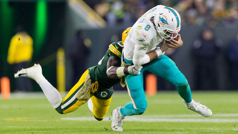 Dolphins can't find end zone in loss to Aaron Rodgers, Packers at Lambeau Field