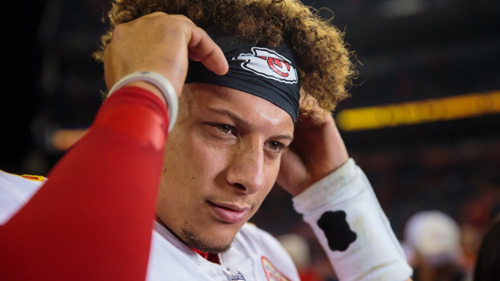 Mahomes' latest challenge is to beat Belichick/Brady/Patriots on the road