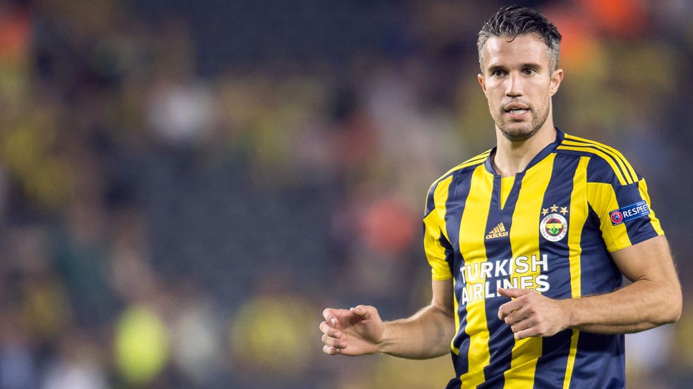 Barcelona eye January move for Fenerbahce's Robin van Persie