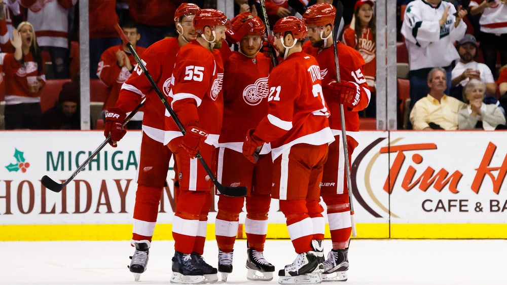 Red Wings hold on to third-period lead, top Flames 4-2